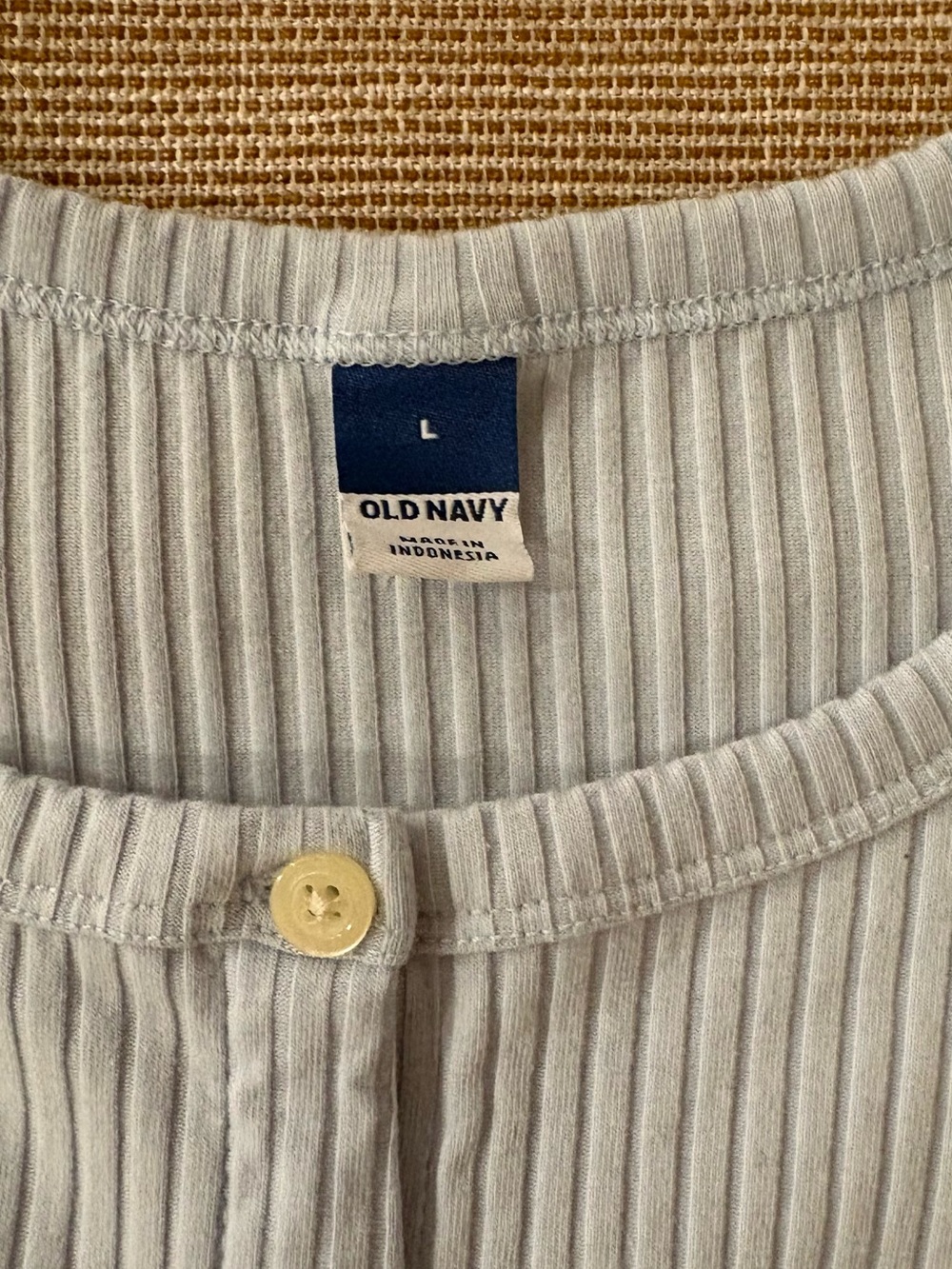 Old Navy Light Blue Ribbed Button-Front Shirt - Picture 2 of 2